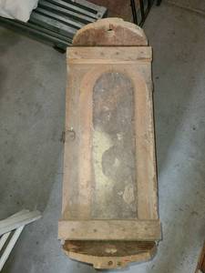 lot 4032 image: Old Wooden Painters Box or Shoe Shine Kit