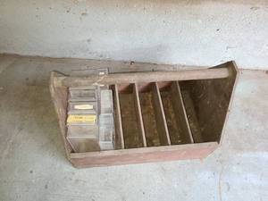 lot 4039 image: Tool Box  Painters Box