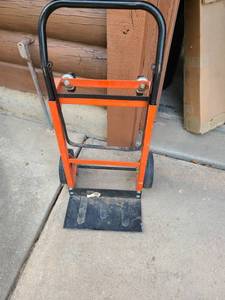 lot 4050 image: 2 Wheel Dolley