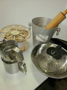 lot 4056 image: Kitchen Ware. Sifters, Ice Bucket, Coffee Mug Lazy Suan, Coffee Pot, Rolling Pin and other items