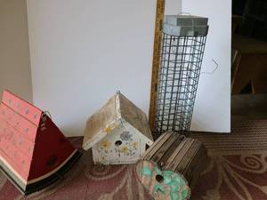 lot 4070 image: BIRD HOUSES. 4 Various Bird Houses