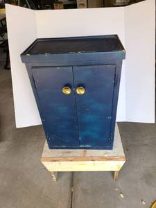 lot 4090 image: Cabinet and small table. Cabinet is 25 x 17 x 10. Table is 12 x 20 x 13