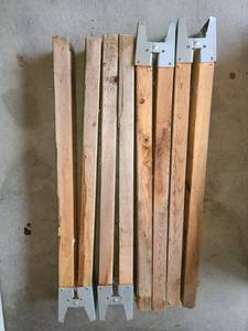 lot 4098 image: 2 Pair of Wooden Saw Horses
