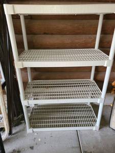 lot 4125 image: 4 Shelf Plastic Shelving Unit