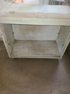 lot 5006 image: Vintage Desk. 29 x 34 x 17