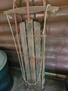 lot 5021 image: Vintage CHAMPION Wooden Sled
