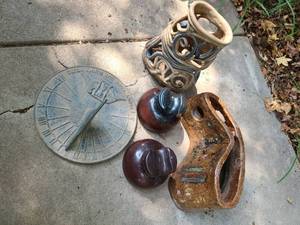 lot 5104 image: Miscellaneous Pottery and a SUN DIAL