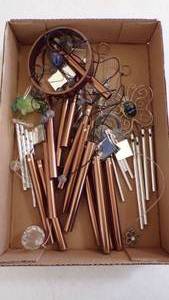 lot 9334 image: ASST. WIND CHIMES