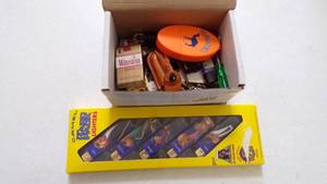 lot 9365 image: TOBACCIANA COLLECTIBLES
