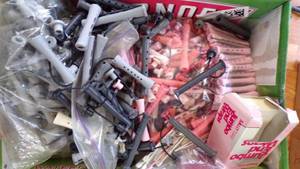 lot 9376 image: BEAUTY SHOP SUPPLIES