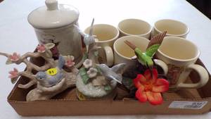 lot 9387 image: HOME DECOR ETC.