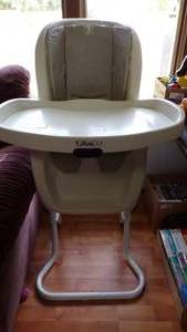 lot 9394 image: GRACO HIGH CHAIR
