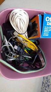 lot 9396 image: ELECTRONIC CABLES