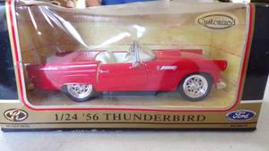 lot 9415 image: 1956 FORD THUNDERBIRD DIE CAST