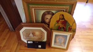 lot 9431 image: RELIGIOUS PICTURES