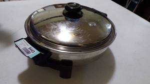 lot 9443 image: SALADMASTER COOKER