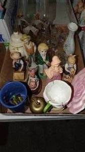 lot 9497 image: FIGURINES
