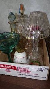 lot 9532 image: LAMPS ETC.