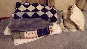 lot 9544 image: QUILTS, BLANKETS, ETC.