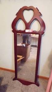 lot 9585 image: WALL MIRROR
