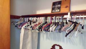 lot 9586 image: HANGERS