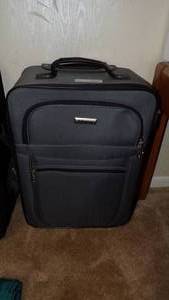 lot 9614 image: SUITCASE