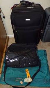 lot 9615 image: SUITCASE ETC.