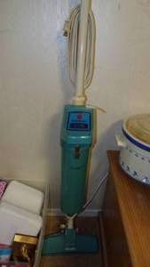 lot 9622 image: HOOVER QUICK BROOM