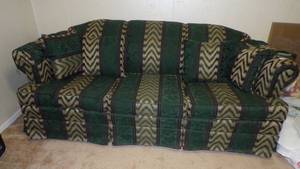 lot 9632 image: COUCH