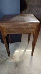 lot 9646 image: DRESSMAKER SEWING MACHINE IN CABINET