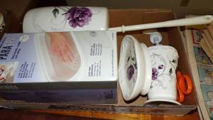 lot 9652 image: BATHROOM SUPPLIES