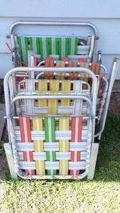 lot 9709 image: GROUP OF LAWN CHAIRS