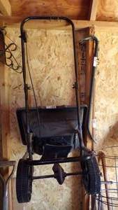 lot 9739 image: LAWN SEEDER