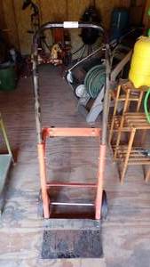 lot 9745 image: LIGHT DUTY HAND TRUCK