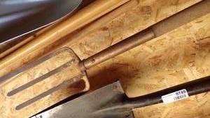 lot 9748 image: POTATO FORK