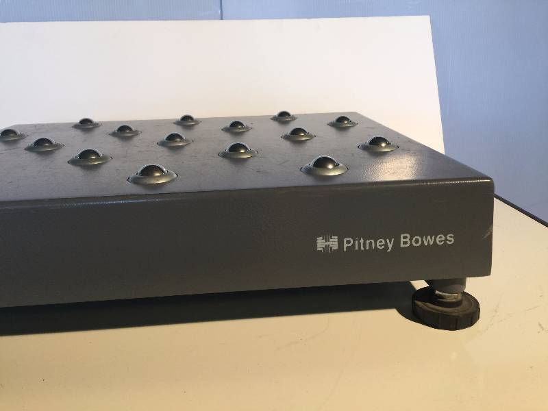 lot 3011 image: Pitney Bowes JB64 ball top bench