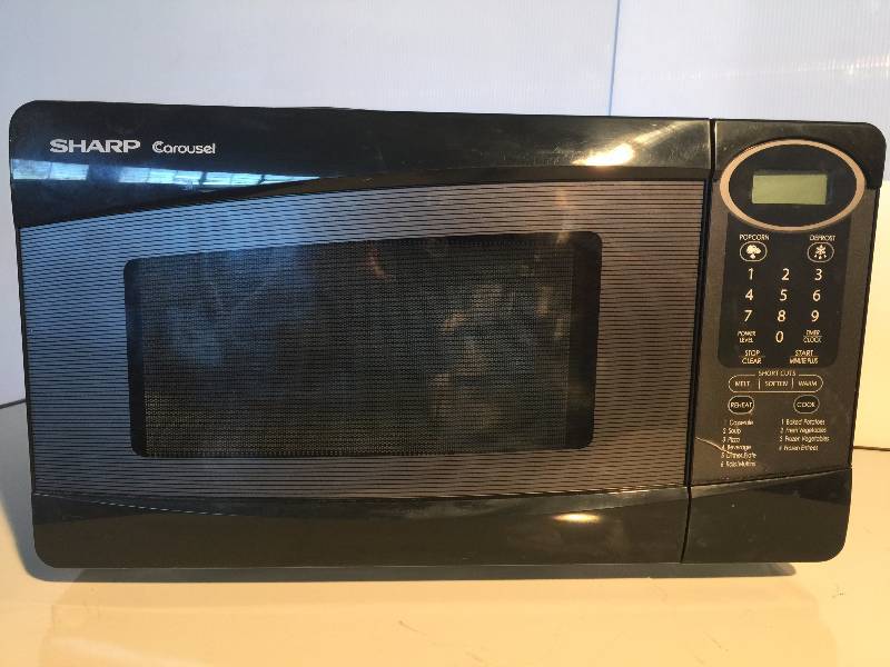 lot 3015 image: Sharp Carausel microwave