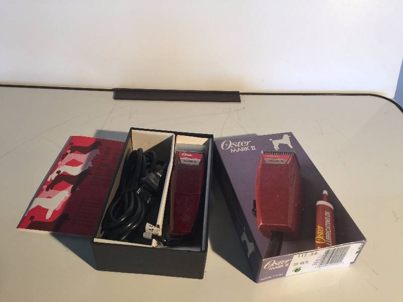 lot 3033 image: Oster mark II dog trimmer model113-86
