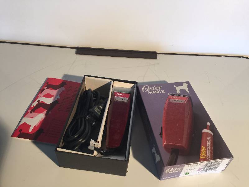 lot 3034 image: Oster mark II dog trimmer model113-86