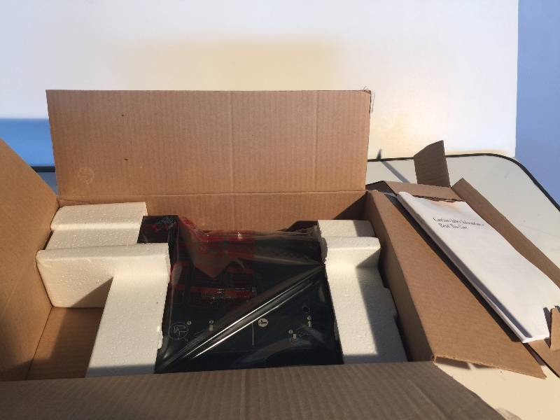 lot 3069 image: Thinkpad mini docking station 2504-10u