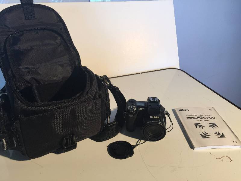 lot 3077 image: Nikon Coolpix 5700