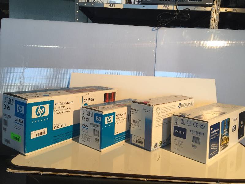lot 3080 image: Lot of 4 hp toners