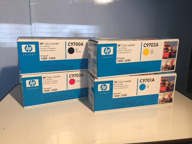 lot 3222 image: lot of 4 OEM hp color laserjet toners