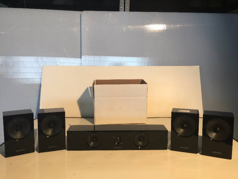 lot 3235 image: set of samsung speaker system