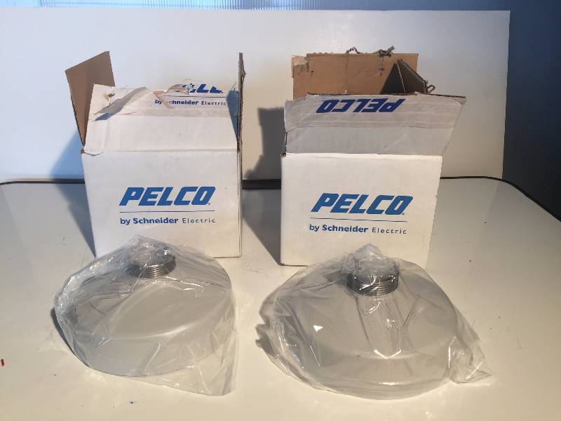 lot 3244 image: lot of 2 pelco wall mount (is50-p)
