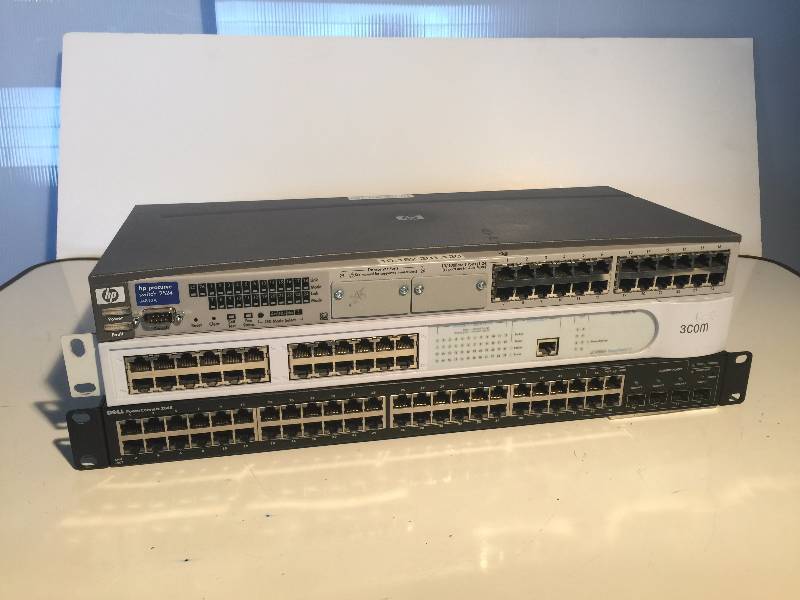 lot 3268 image: Lot of 3 Networking devices