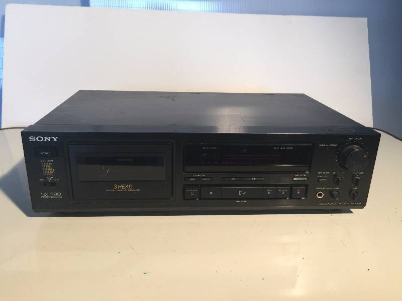lot 3271 image: sony cassette  player