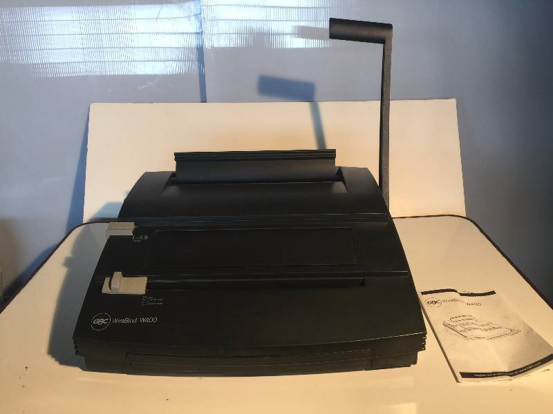 lot 3284 image: gbc wirebind w400