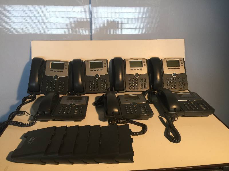 lot 3288 image: lot of 7 cisco ip phones