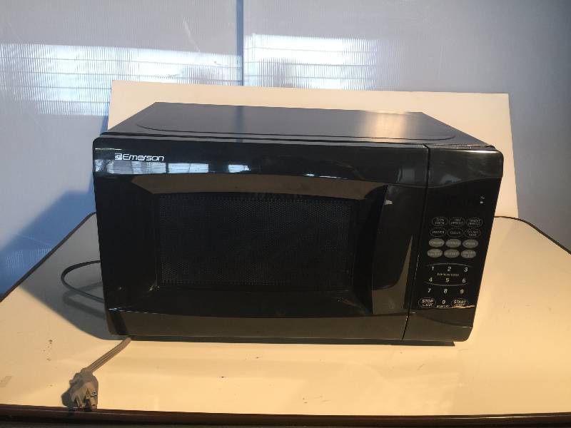 lot 3291 image: emerson microwave
